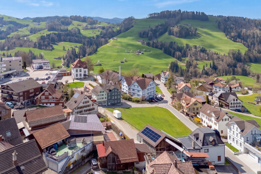 vue sur la montagne avec day time, aerial view, vue sur le terrain de golf, et golf course view
