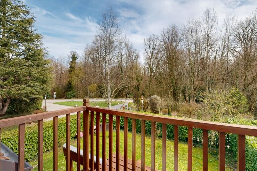 balcon avec day time, from property, et balcon