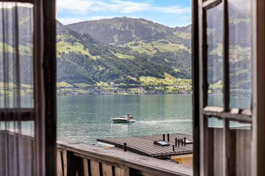 vue sur la mer avec day time, vue sur l'eau, water view, vue sur la montagne, et mountain view