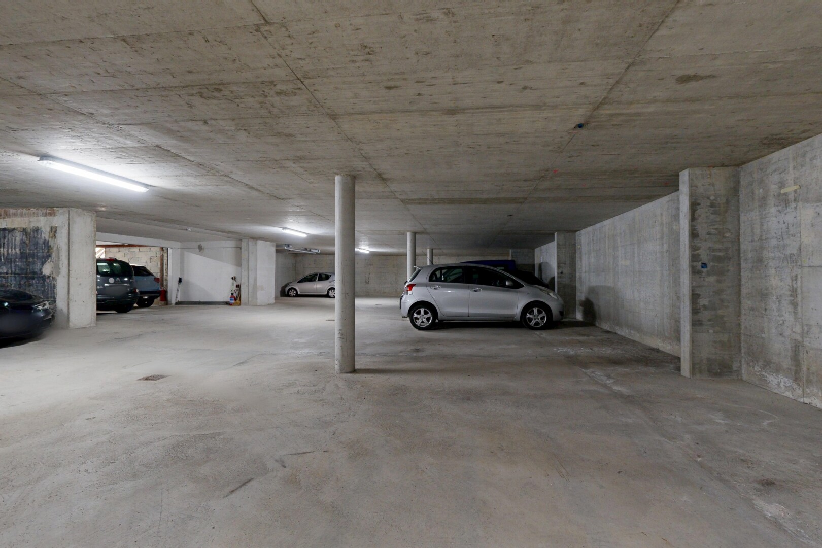 parking avec parking souterrain et inside community