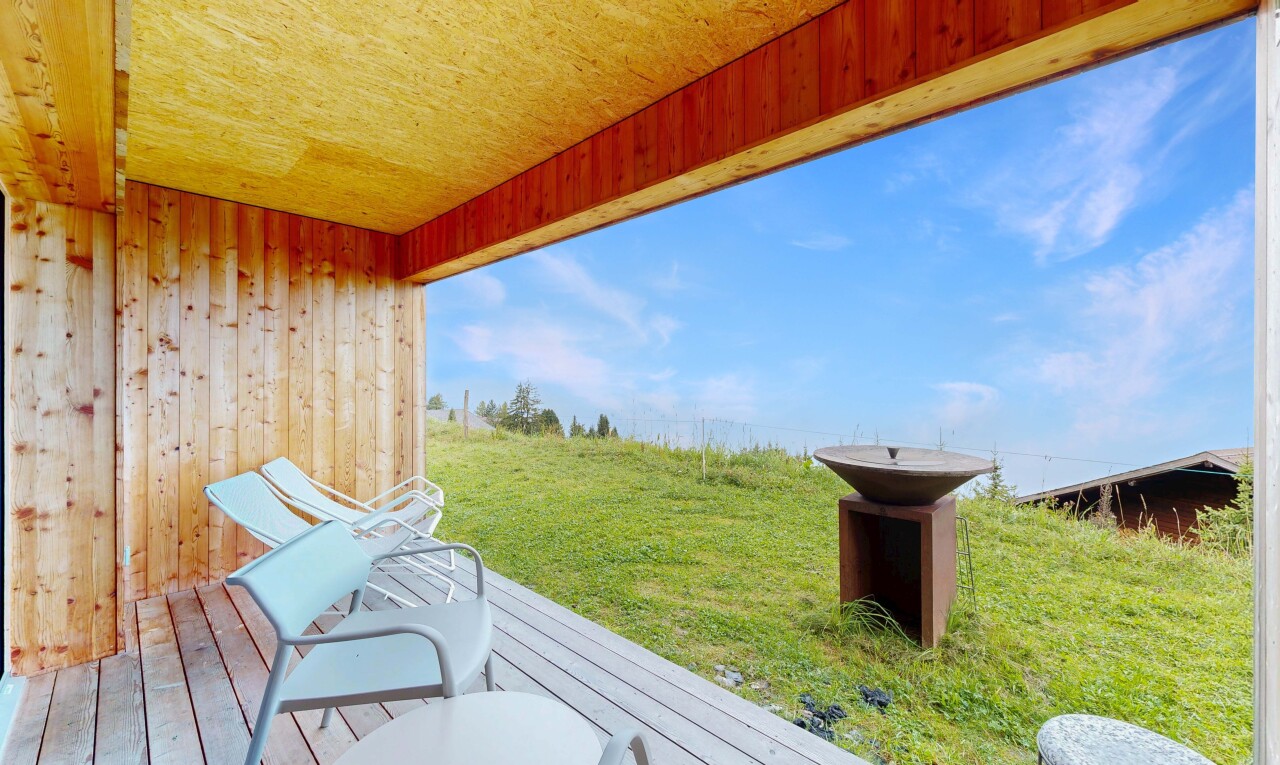terrasse mit from property, day time, und rasen