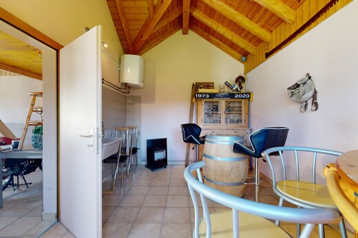 esszimmer mit wood ceiling, holzdecke, drywall, gipskartonwand, und vaulted ceiling