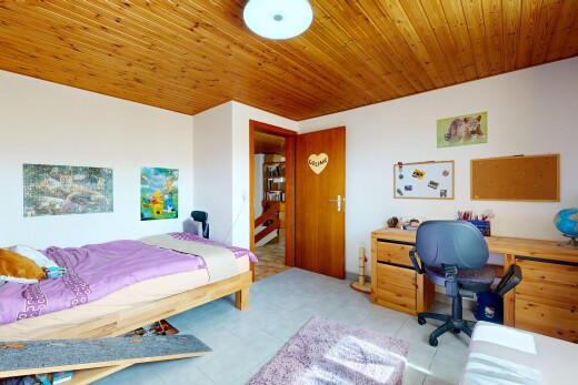 zimmer / schlafzimmer mit gipskartonwand, drywall, inside property, und bürobereich