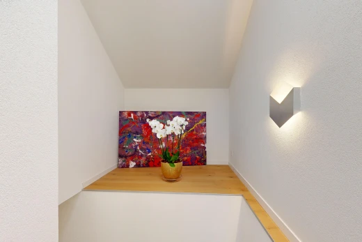 détails avec ceiling, wall, power working, interior, et mur texturé