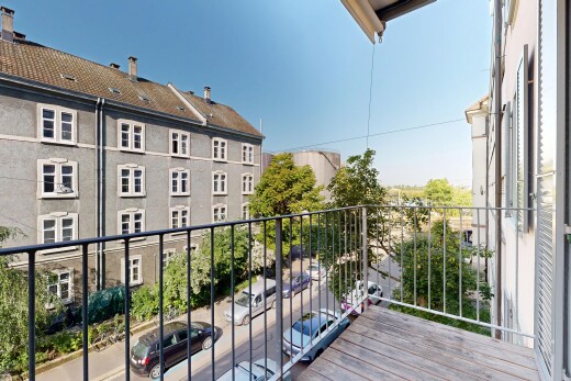 balkon mit day time, balkon, und apartment complex view