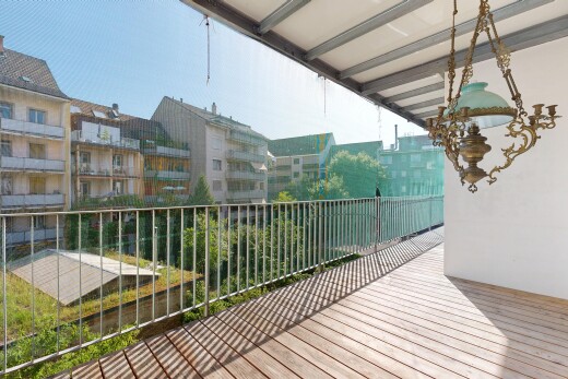balkon mit day time