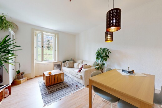 wohn- / esszimmer mit inside property, natürliches licht, natural light, holzfußboden, und wood finish floor