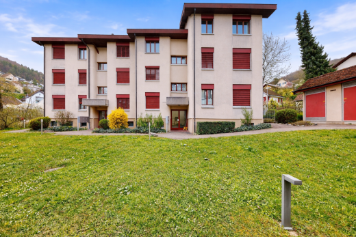 außenansicht mit from community, day time, blick auf wohnanlage, und apartment complex view