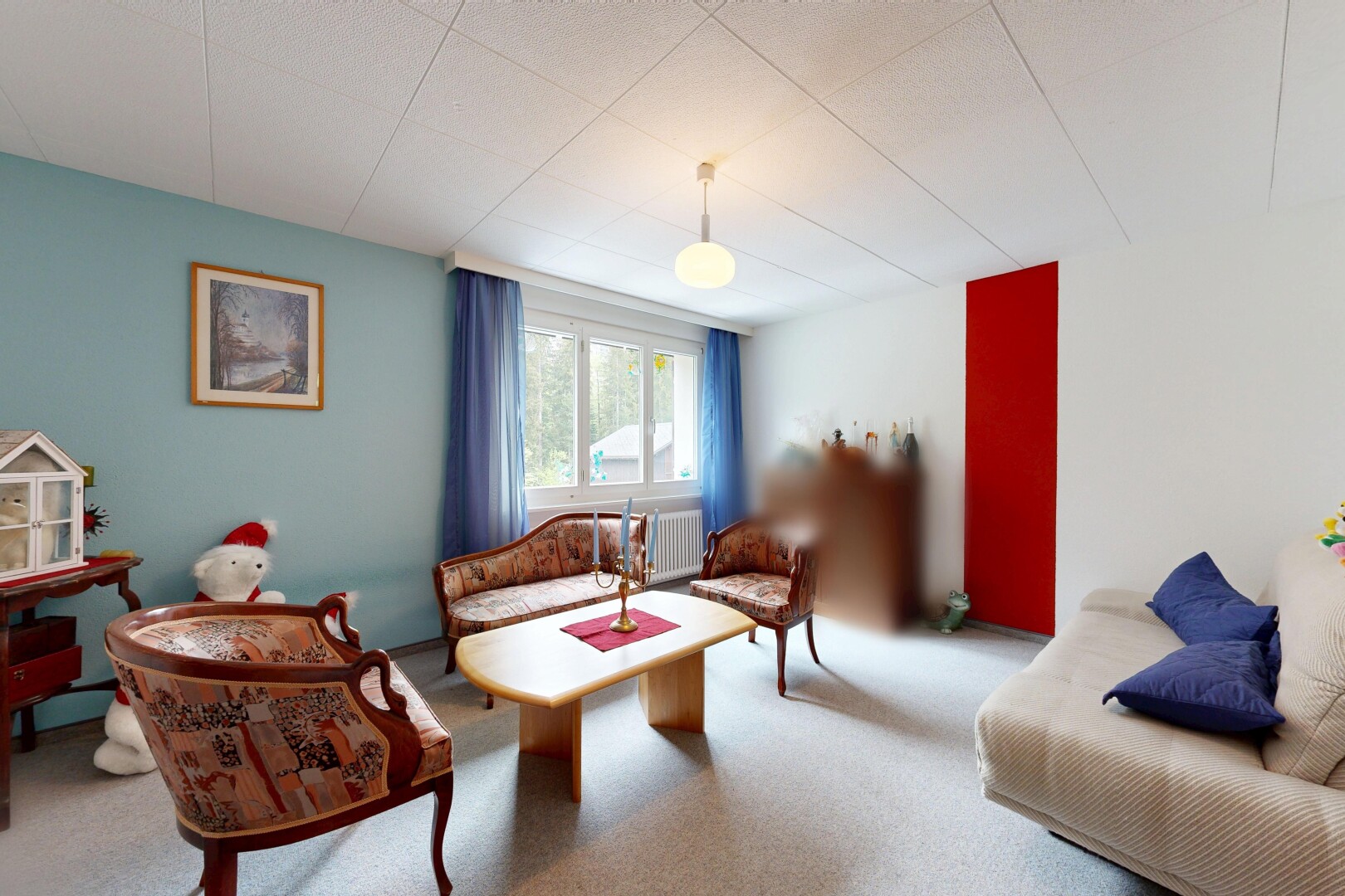 wohnzimmer mit natürliches licht, natural light, gipskartonwand, drywall, und teppich