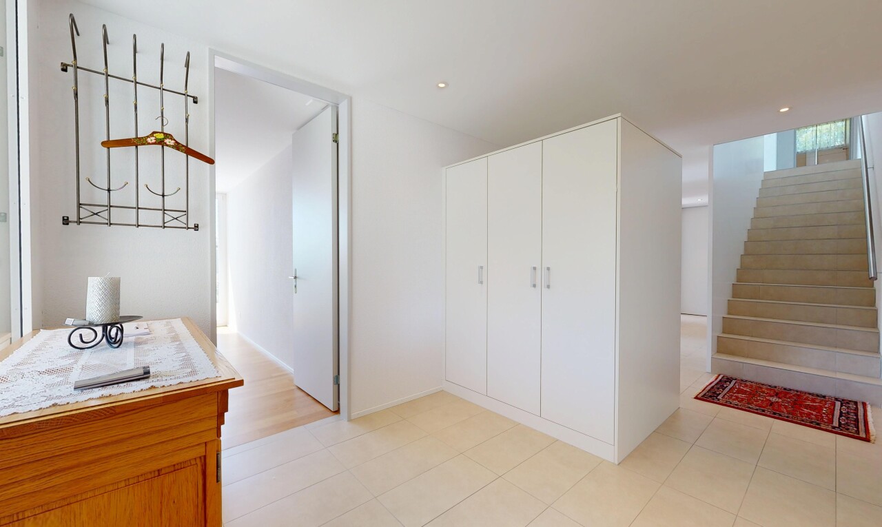 unfurnished room featuring recessed lighting