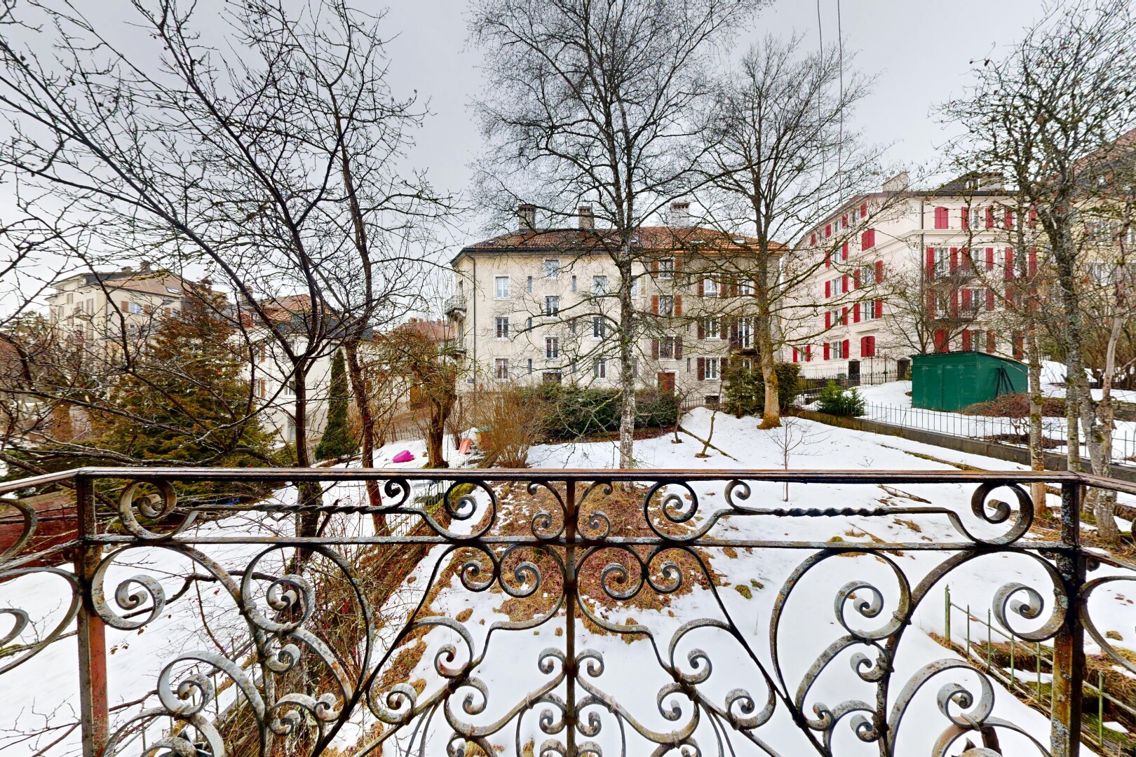 balcon avec balcon, from property, et overcast