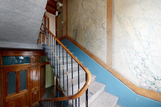 treppe mit treppen und inside property