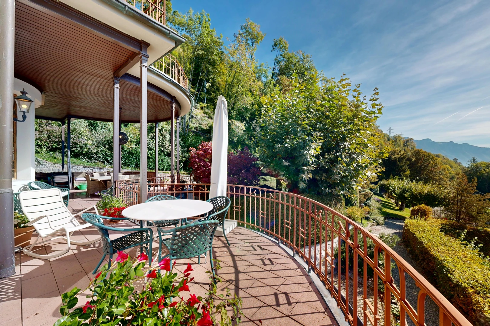 balcon avec balcon, coin repas extérieur, day time, et from property