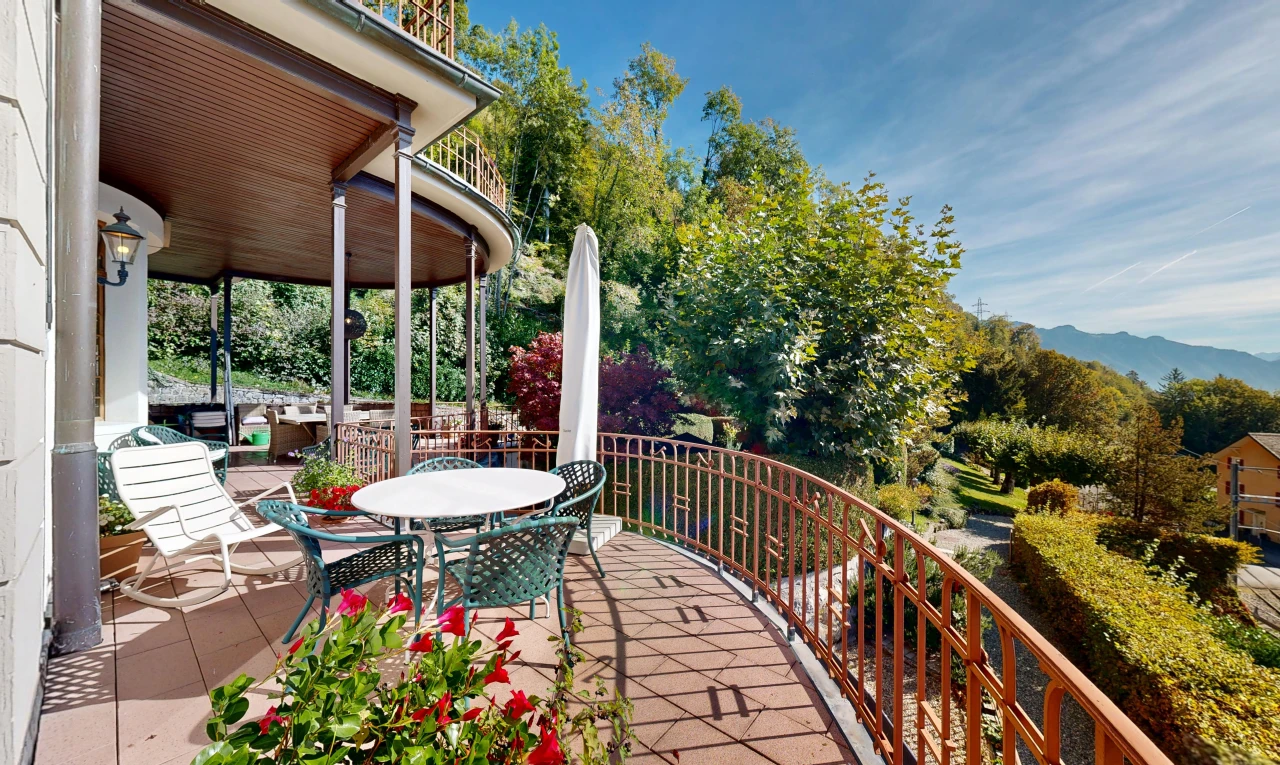 balcon avec balcon, coin repas extérieur, day time, et from property