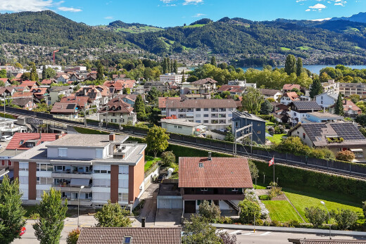 blick auf die berge mit blick auf die berge, mountain view, day time, wohngebietblick, und residential view