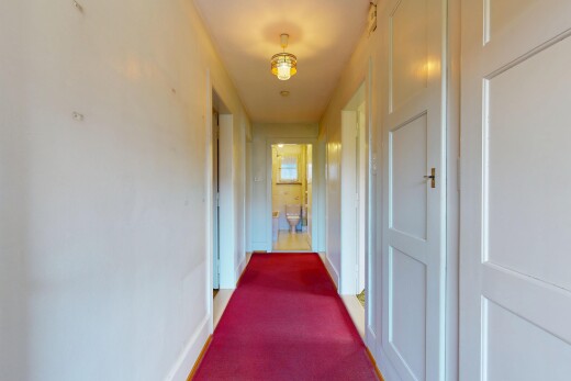 halle / korridor mit gipskartonwand, drywall, inside property, teppich, und carpet