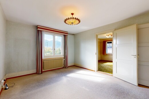 leerer raum mit natürliches licht, natural light, inside property, teppich, und carpet