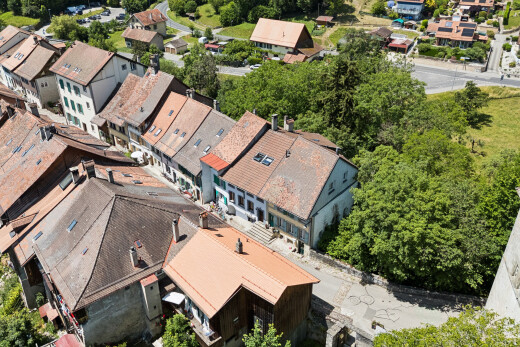 façade avec residential view et vue résidentielle