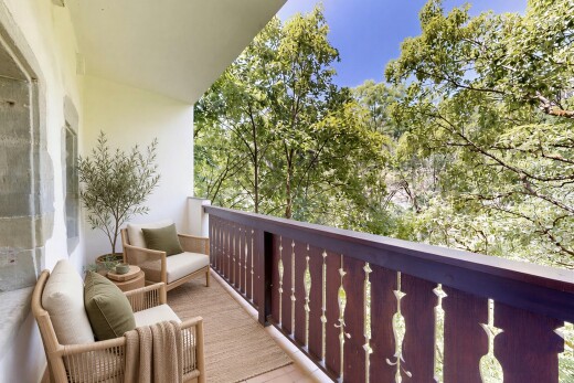 balcon avec balcon, from property, view focus, et day time