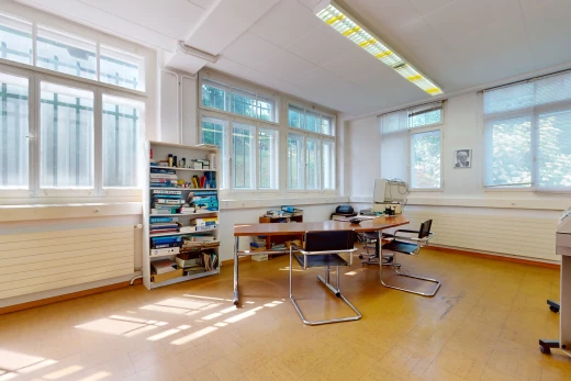 bureau avec lumière naturelle