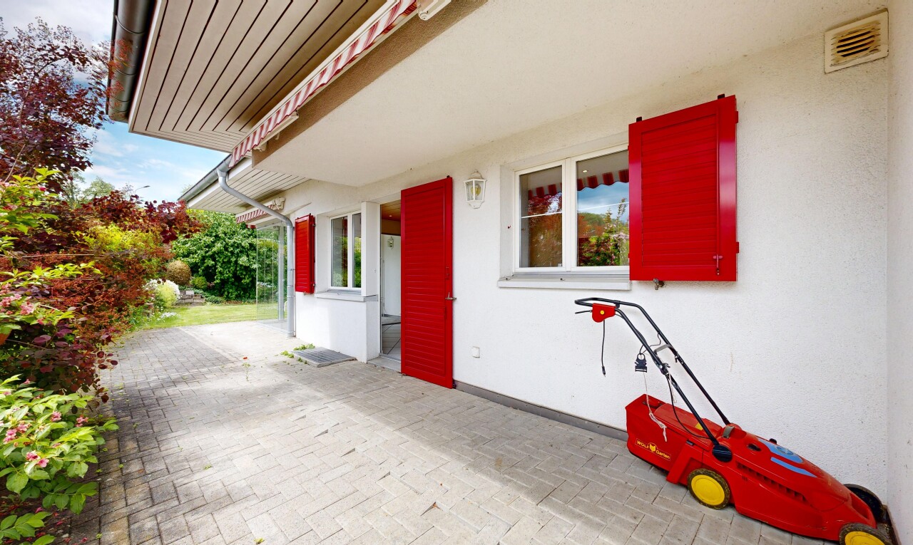 außenansicht mit from property und stuckverkleidung