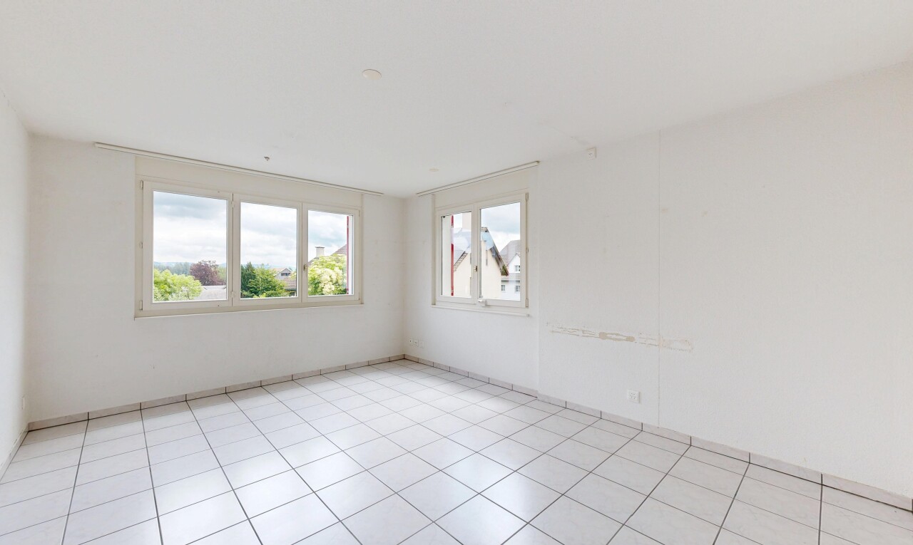 leerer raum mit light floor, gipskartonwand, drywall, natürliches licht, und natural light
