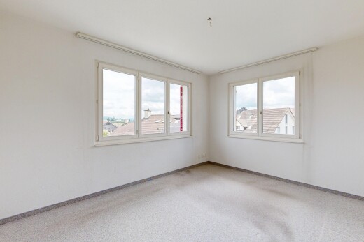 leerer raum mit gipskartonwand, drywall, teppich, carpet, und natürliches licht