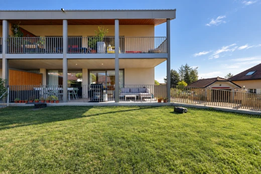 :property_type  à vendre à Vaud Gilly