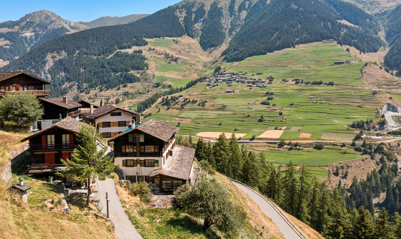 vue sur la montagne avec vue sur la montagne, mountain view, et day time