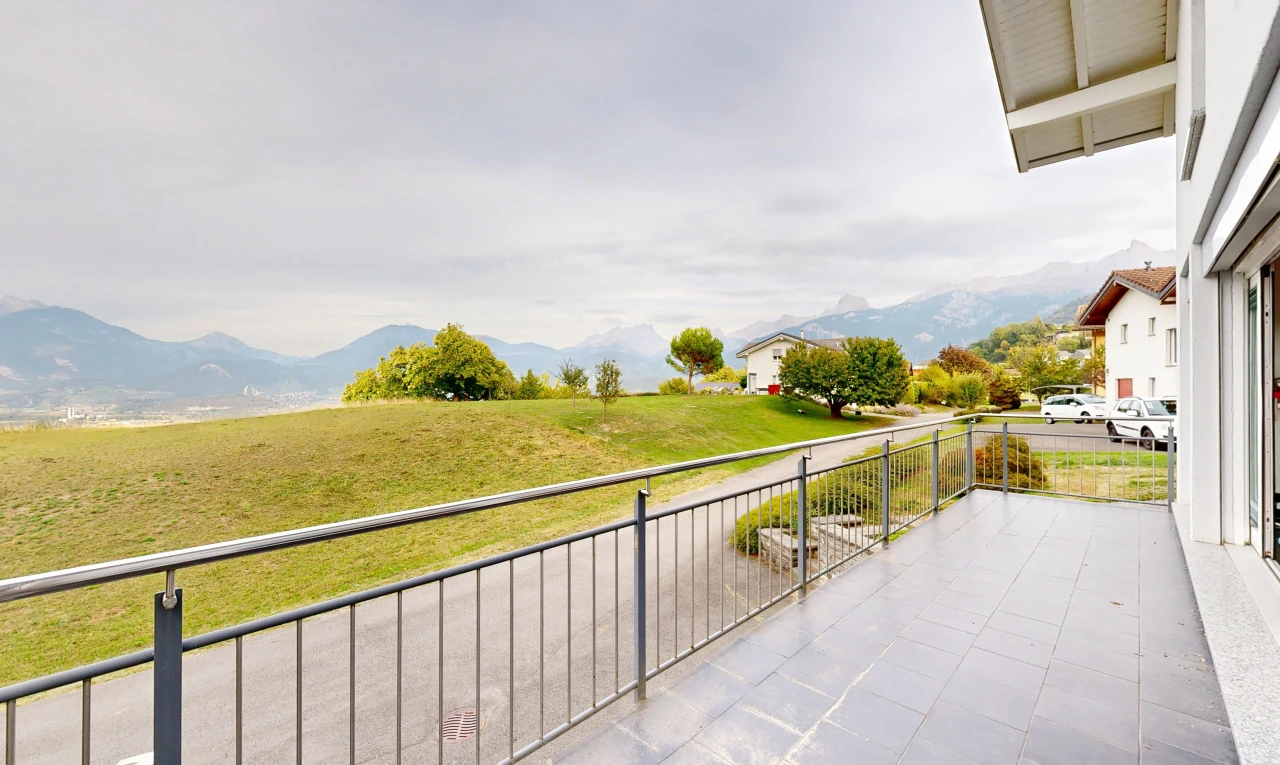balcon avec vue sur la montagne, mountain view, view focus, et from property