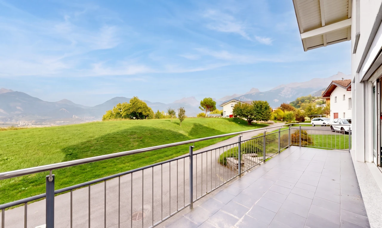 balcon avec vue sur la montagne, mountain view, view focus, et from property