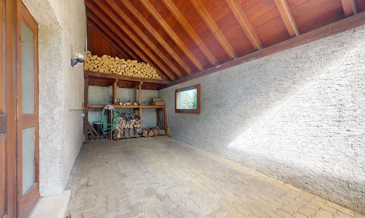 terrasse avec terrasse et inside property
