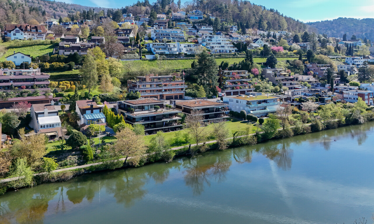 vue sur la mer avec day time, aerial view, water view, et vue sur l'eau