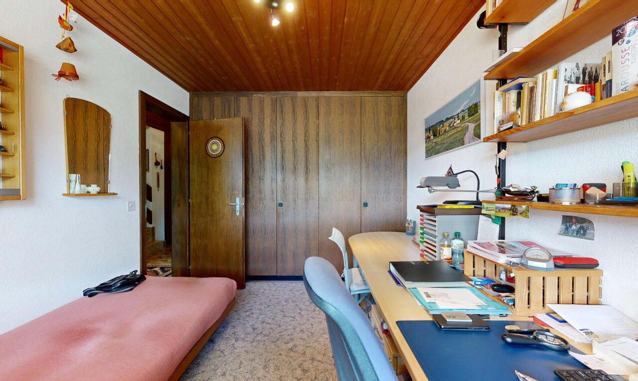büro mit bürobereich, inside property, holzdecke, wood ceiling, und gipskartonwand