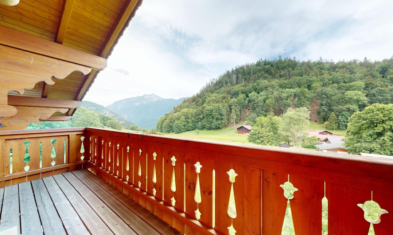 balcon avec from property, balcon, vue sur la montagne, mountain view, et day time