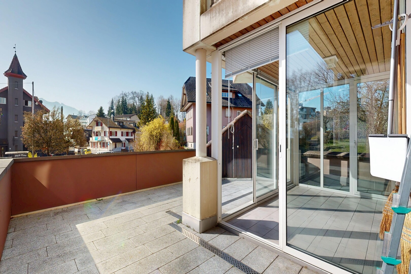 terrasse avec day time, terrasse, et from property