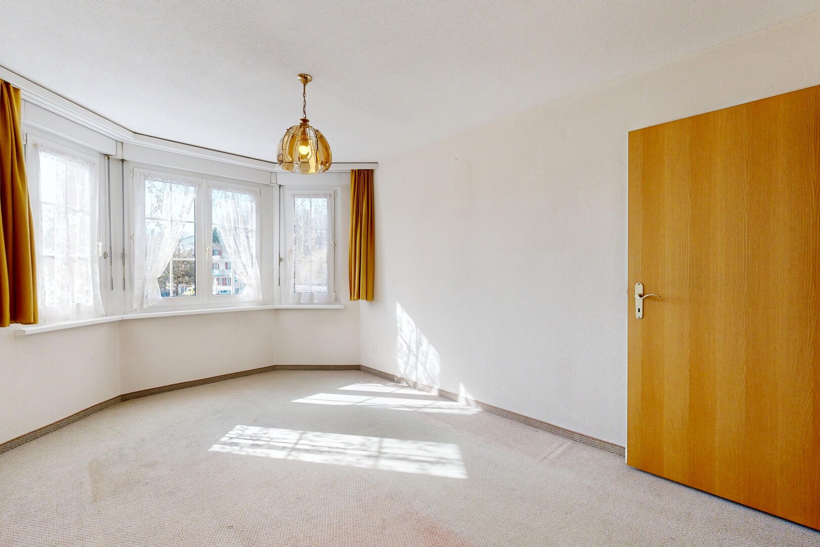 pièce vide avec carpet, moquette, drywall, cloison sèche, et inside property