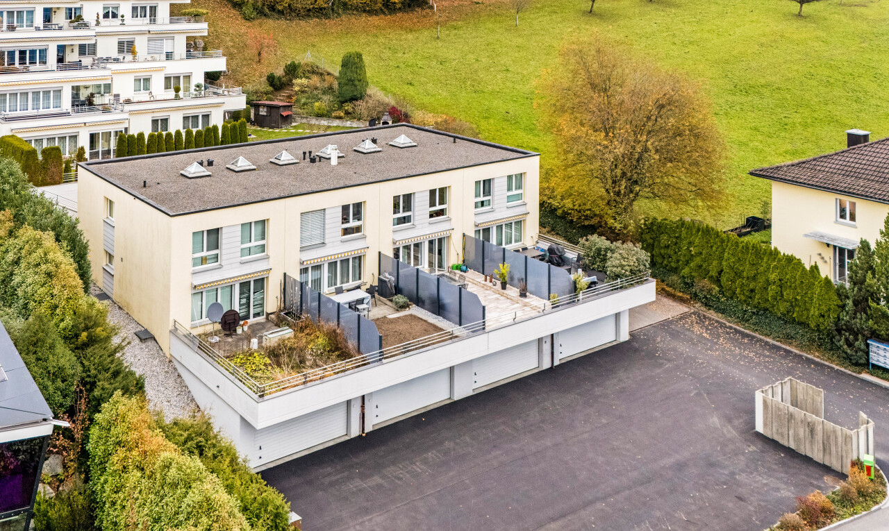 außenansicht mit drone view