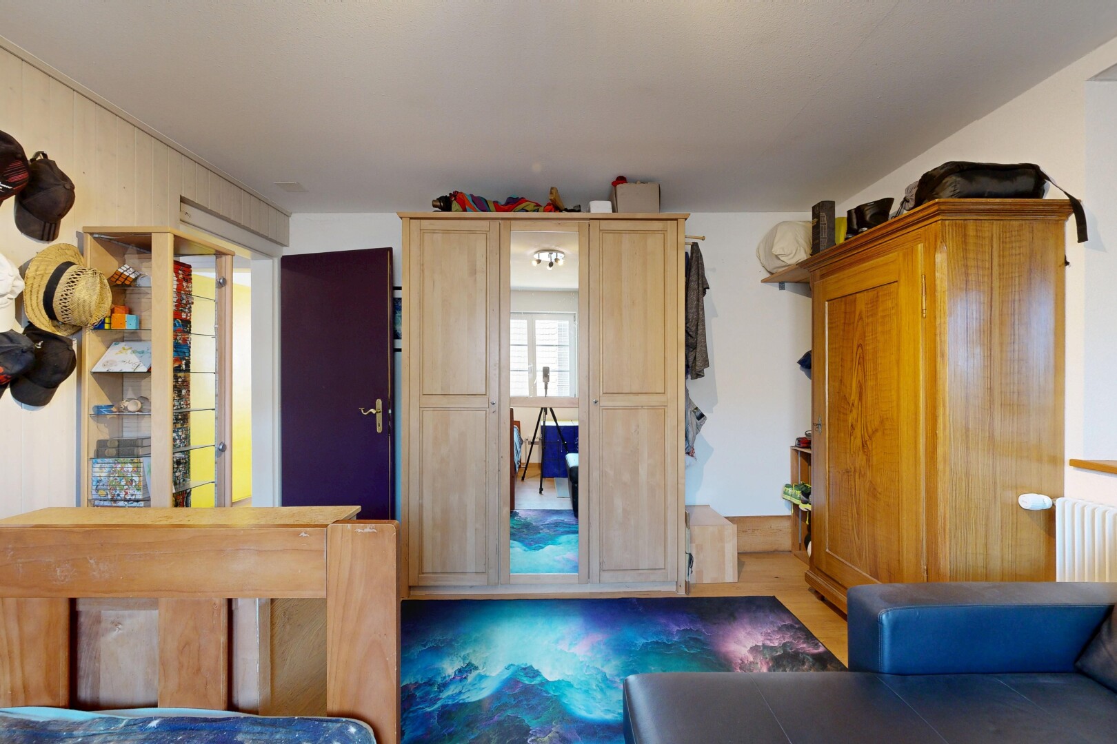 wohnzimmer mit inside property, drywall, und gipskartonwand