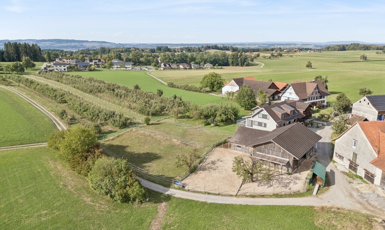 außenansicht mit rural view, ländliche aussicht, und day time