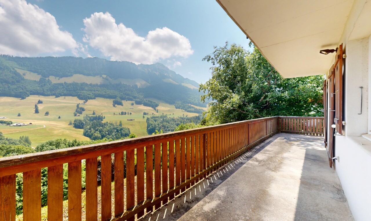 balcon avec from property, day time, vue sur la montagne, et mountain view