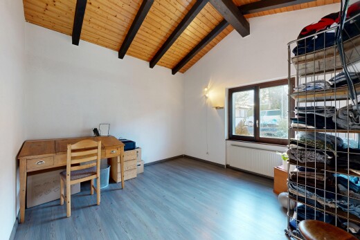 esszimmer mit dachschräge, vaulted ceiling, holzdecke, wood ceiling, und kühler