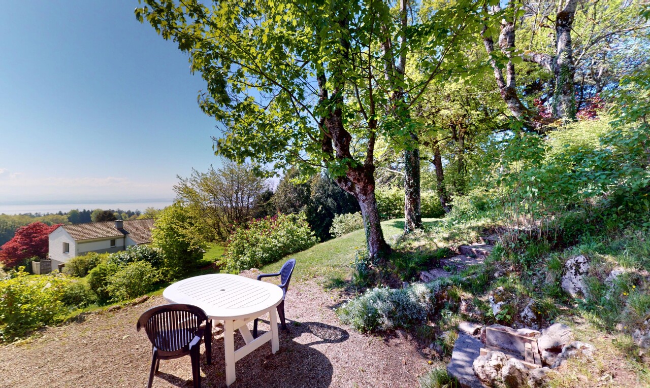 view of garden