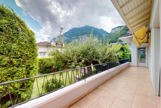 balcon avec vue sur la montagne, mountain view, balcon, et from property
