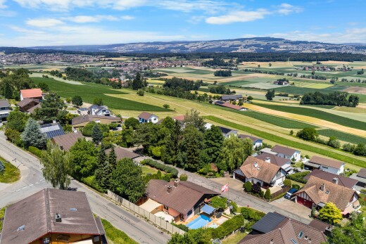 blick auf die berge mit day time, aerial view, residential view, und wohngebietblick