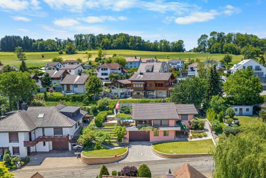 außenansicht mit day time, waldblick, woods view, wohngebietblick, und residential view