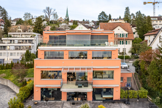 außenansicht mit blick auf wohnanlage und apartment complex view