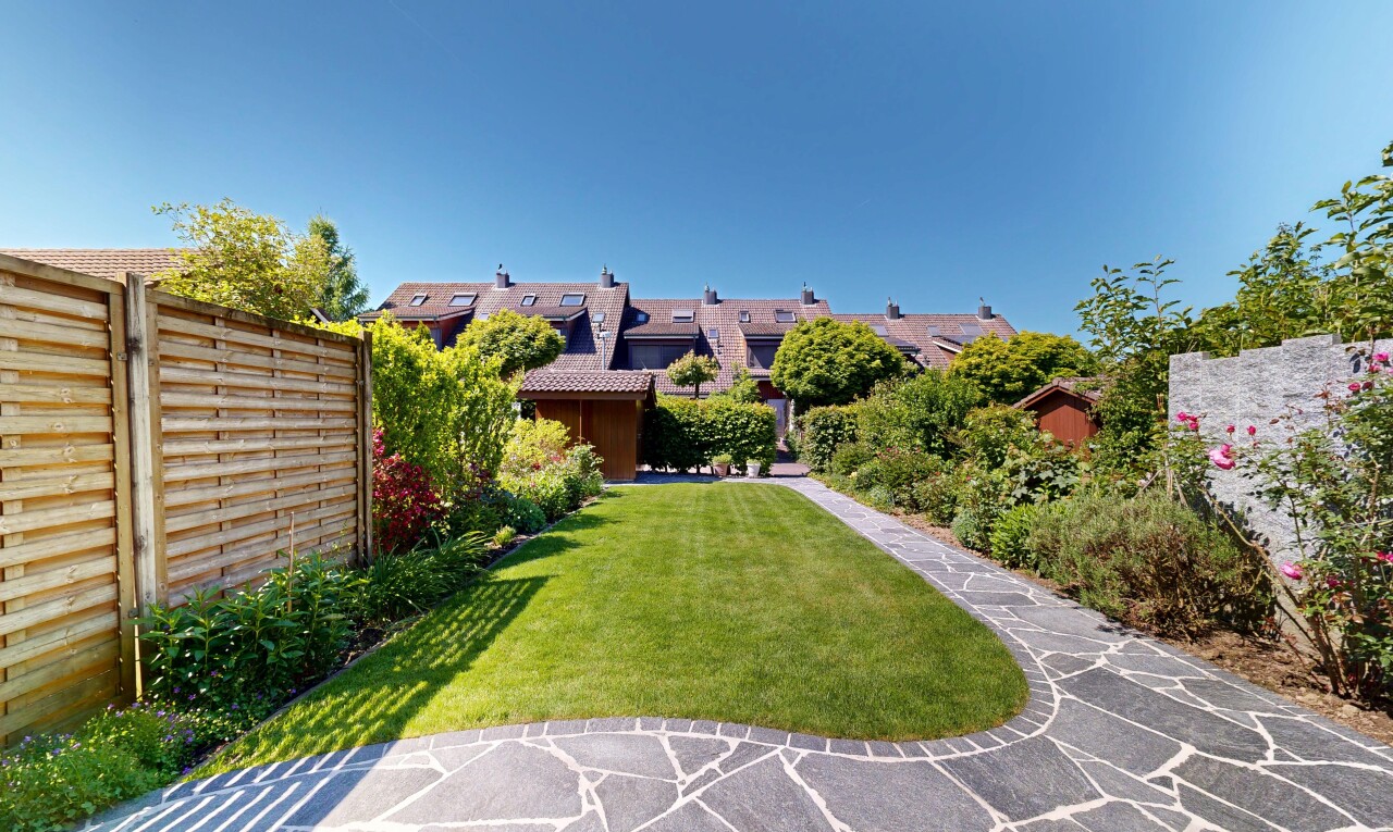 garten mit rasen, day time, property visible, und zaun