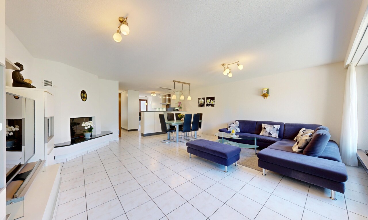 wohnzimmer mit gipskartonwand, drywall, inside property, fliesenboden, und tile floor