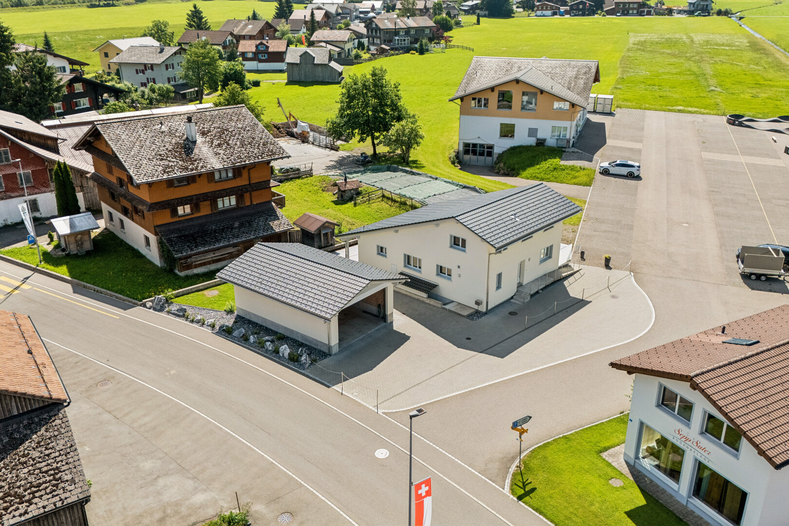 außenansicht mit wohngebietblick, residential view, und neighborhood view